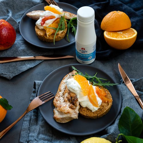 Filets de volaille, chantilly citronnée & semoule épicée