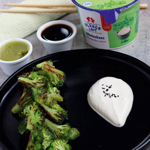 Sommités de brocolis grillées au bibeleskaes soja/wasabi